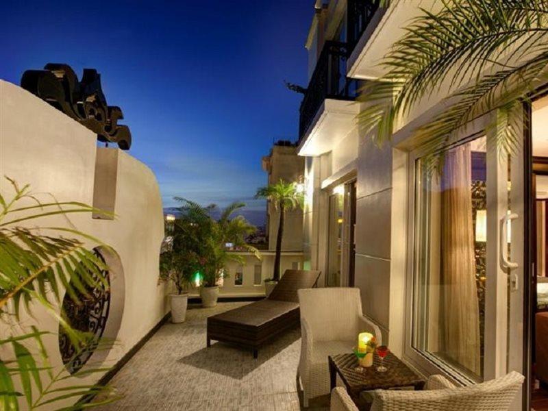 Khách sạn Golden Lotus Boutique 3*