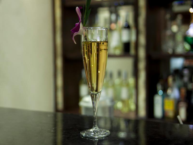 Khách sạn Golden Lotus Boutique 3*