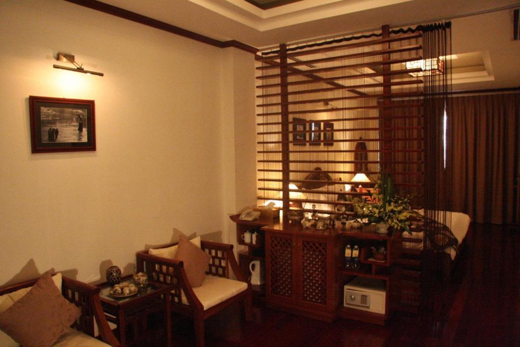 Golden Lotus Boutique Hà Nội